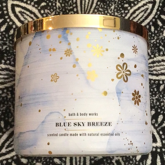 Bath & Body Works Other - Bath and body works blue sky breeze candle